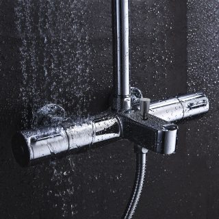 Columna con grifo bañera